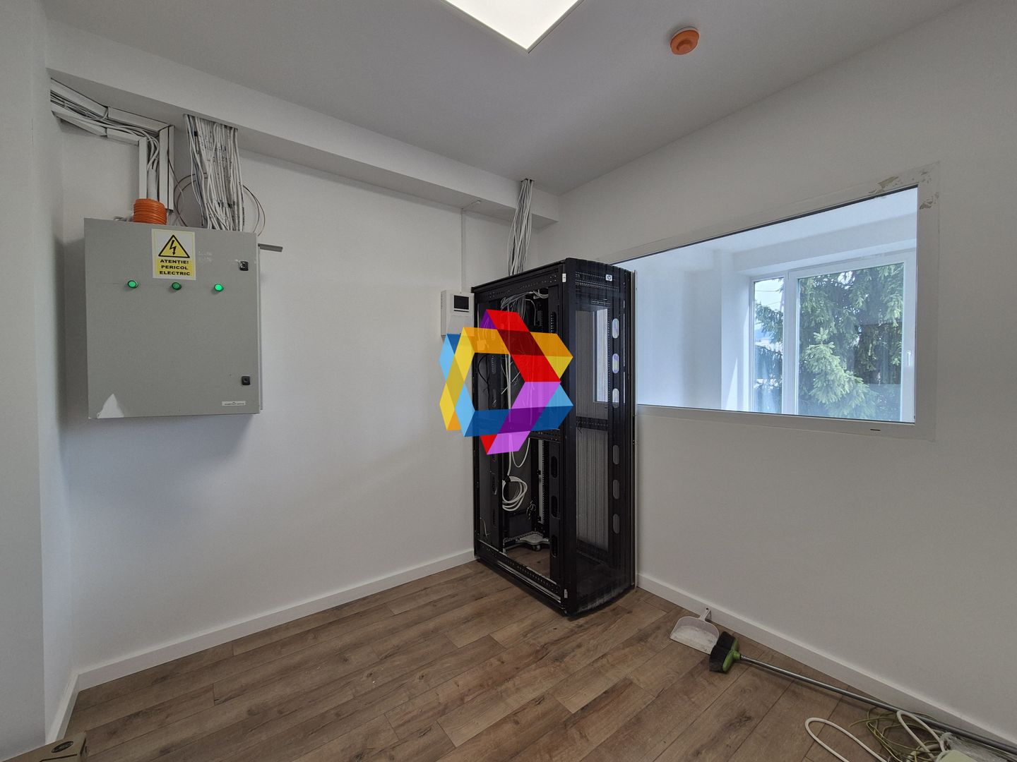 Spatiu de birouri zona Coresi- 650 mp - Poză 13