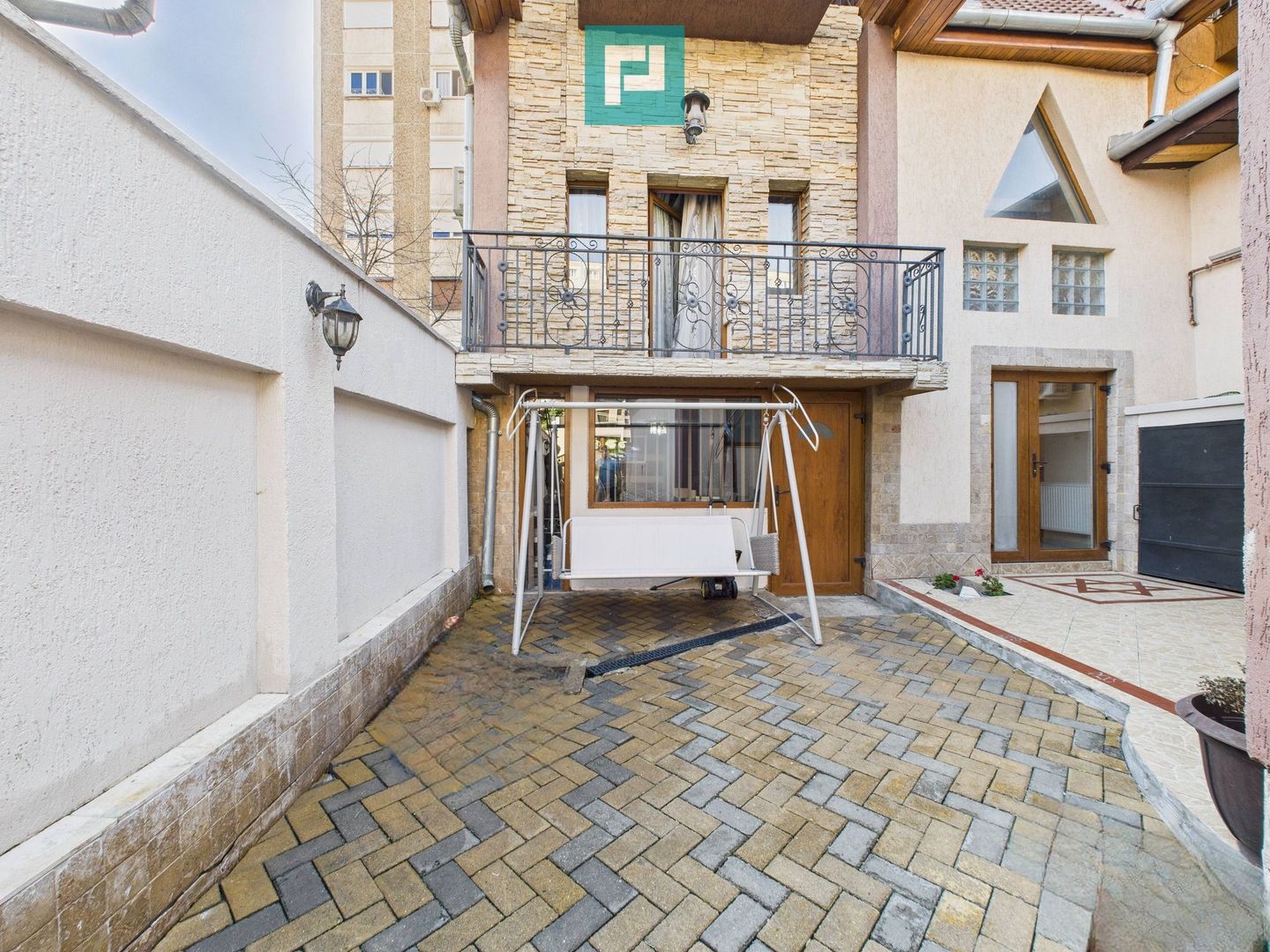 Casă cu spațiu comercial Arad, calea Aurel Vlaicu - Poză 11