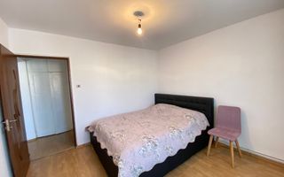 Apartament spatios cu 4 camere decoamndat, zona Republicii - Poză 2