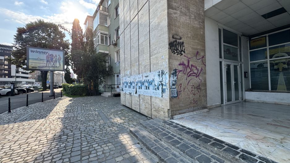 Spațiu comercial 493 mp utili | Locație centrală | Vizibilitate excelentă | - Poză 12