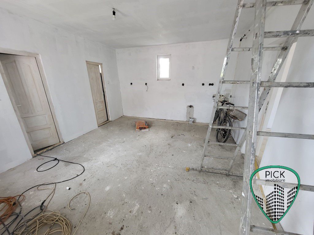 P 1104 - Casă singur în curte cu 2 camere  în Mureș, Sâncraiu de Mureș - Poză 3