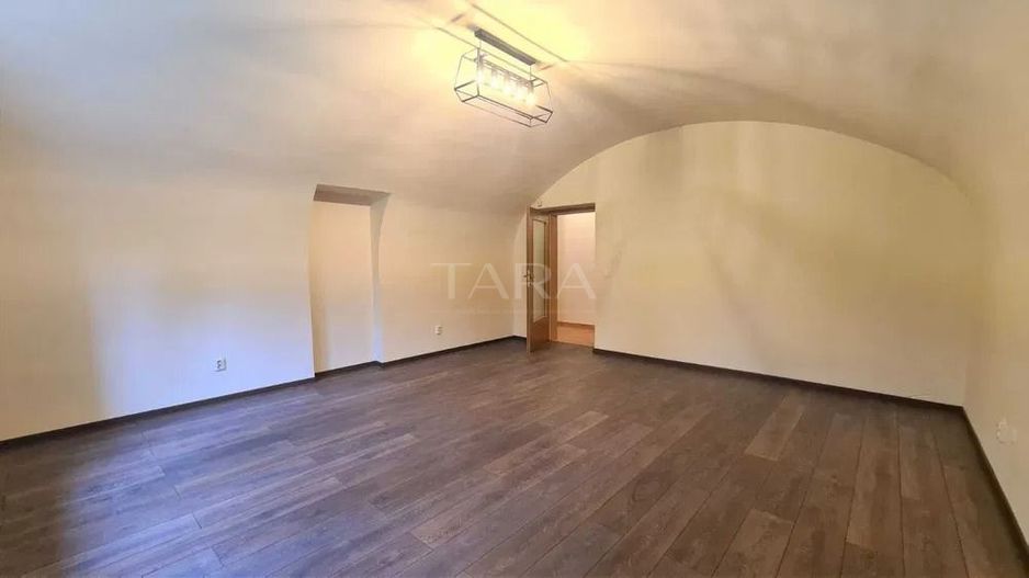 Apartament de vanzare cu 3 camere in Gruia - Poză 3