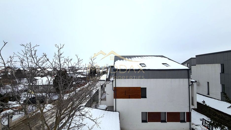 Vila moderna 6 camere // 190mp // teren 300mp // Tunari - Poză 32