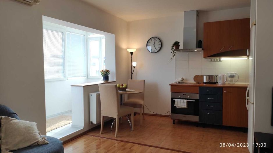 Apartament în chirie 3 camere- Aviației - Poză 2