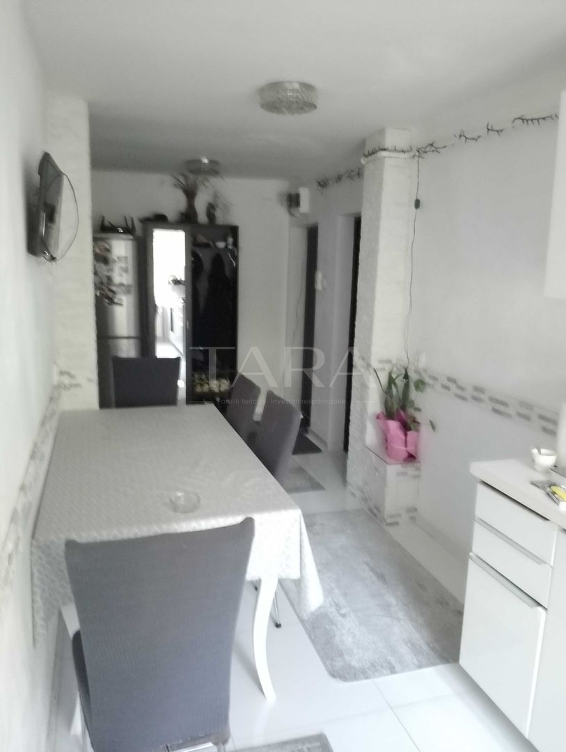 Apartament mobilat, in Gruia, 3 camere decomandate! - Poză 2