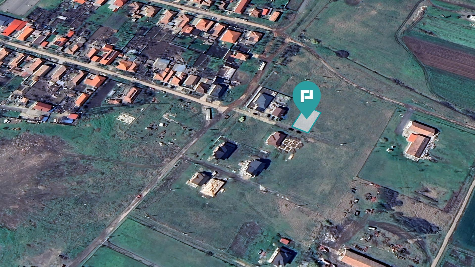 Loc de casa de 448mp în Livada - Poză 1