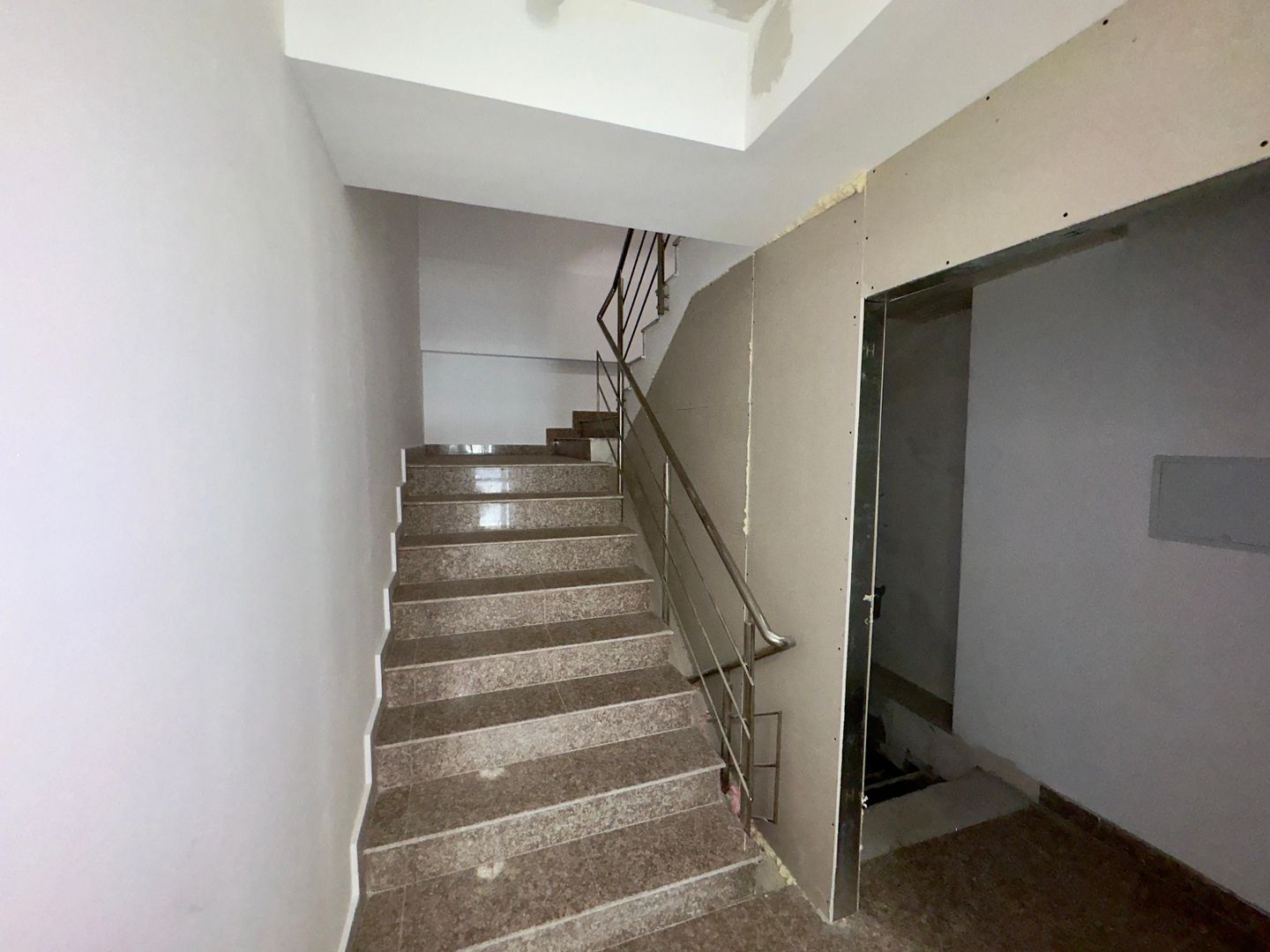 Constructie D+P+3E | Lift | 2 intrari | Parcare Sub | Domenii | Ideal Investitie - Poză 13