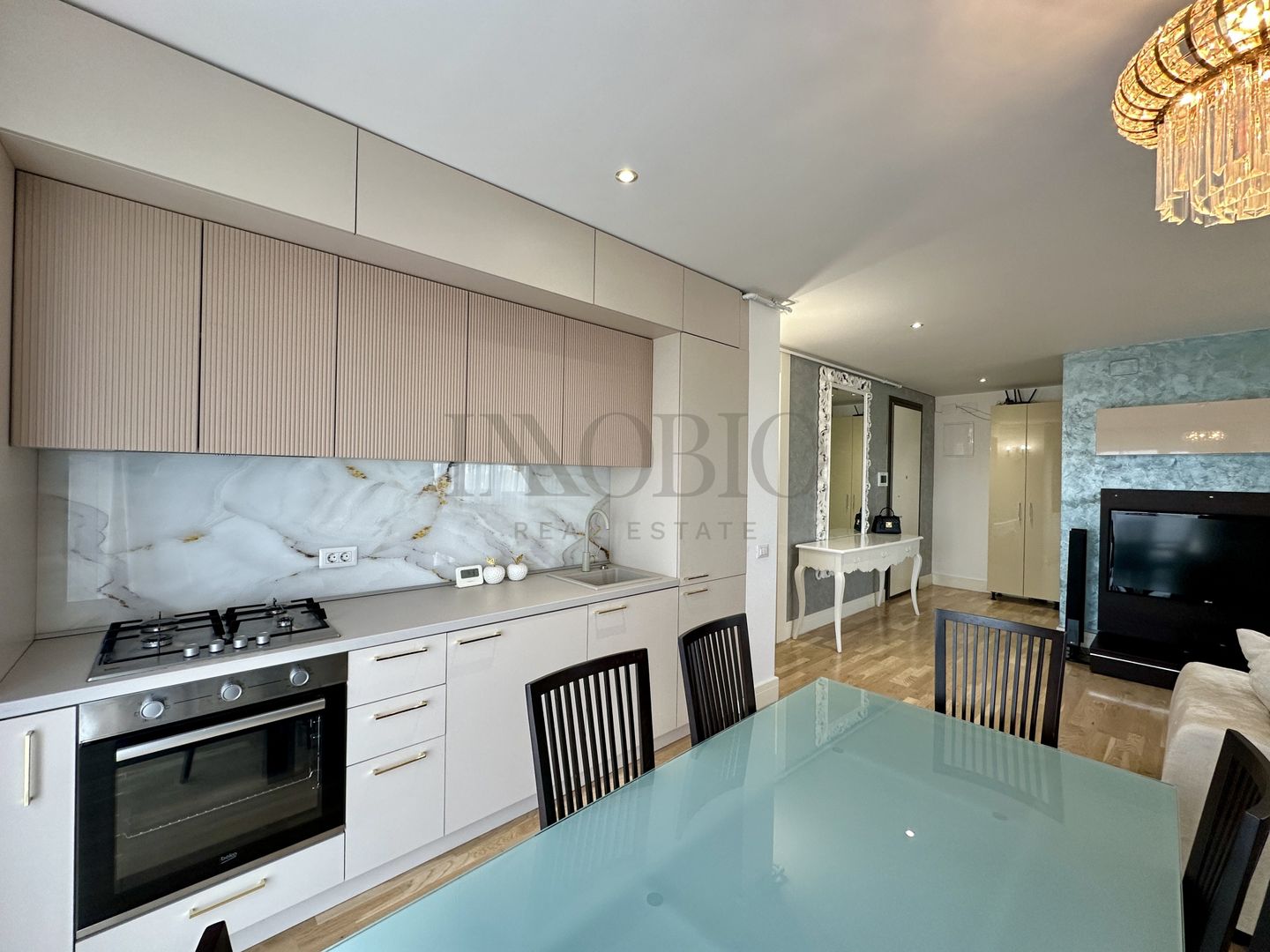 Apartament 3 Camere | 102 The Address | Loc de Parcare - Poză 5