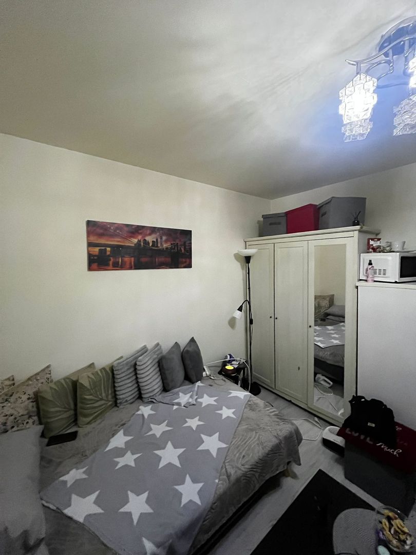 Vanzare garsoniera cu boxa in Titan- 3min metrou 1 Decembrie 1918 - Poză 4