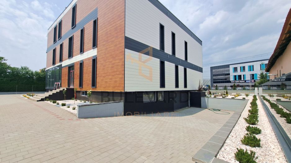 Cladire comerciala situata la drum intens circulat, 1365 mp utili + 20 parcari - Poză 7