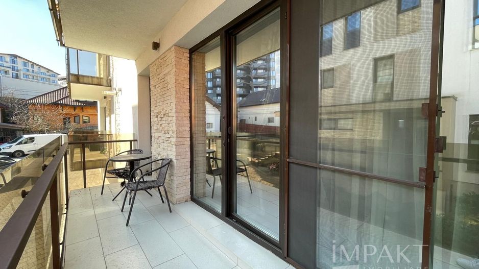 Apartament lux,  prima inchiriere-  4 camere + 2 locuri parcare - Poză 18