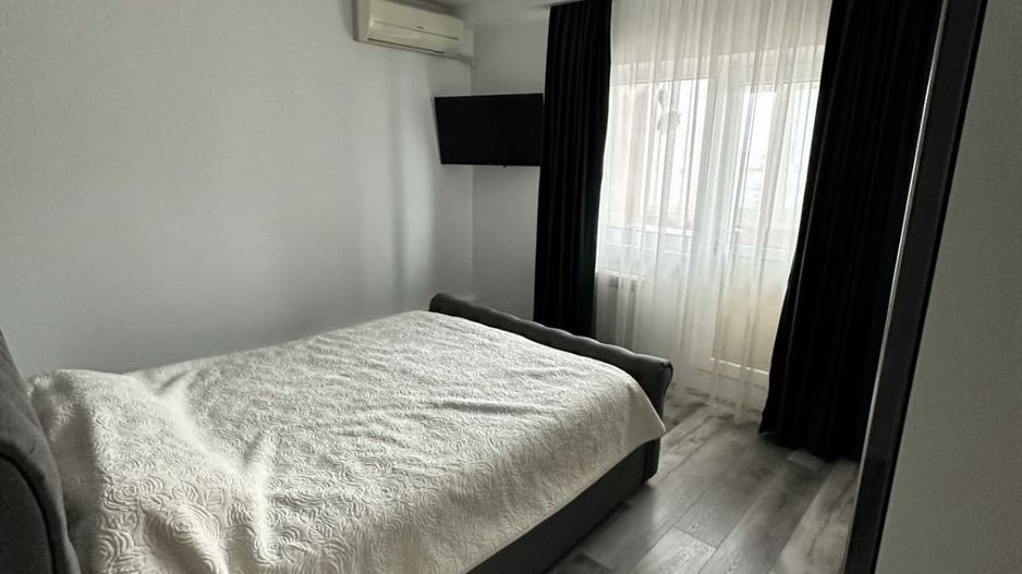 Vand ap 3 camere zona Big Cora Bratianu - Poză 7