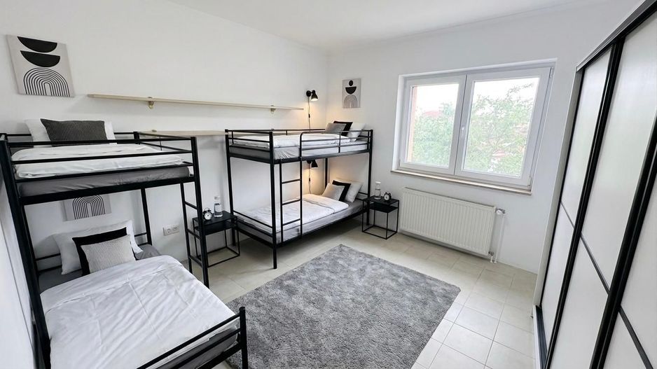 Apartamente pentru angajați min 24 locuri max 72 locuri Arad - Poză 1