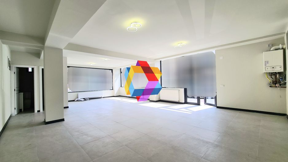 Spatiu comercial de închiriat  Brașov - 70 mp # spatii-comerciale-brasov.ro - Poză 1