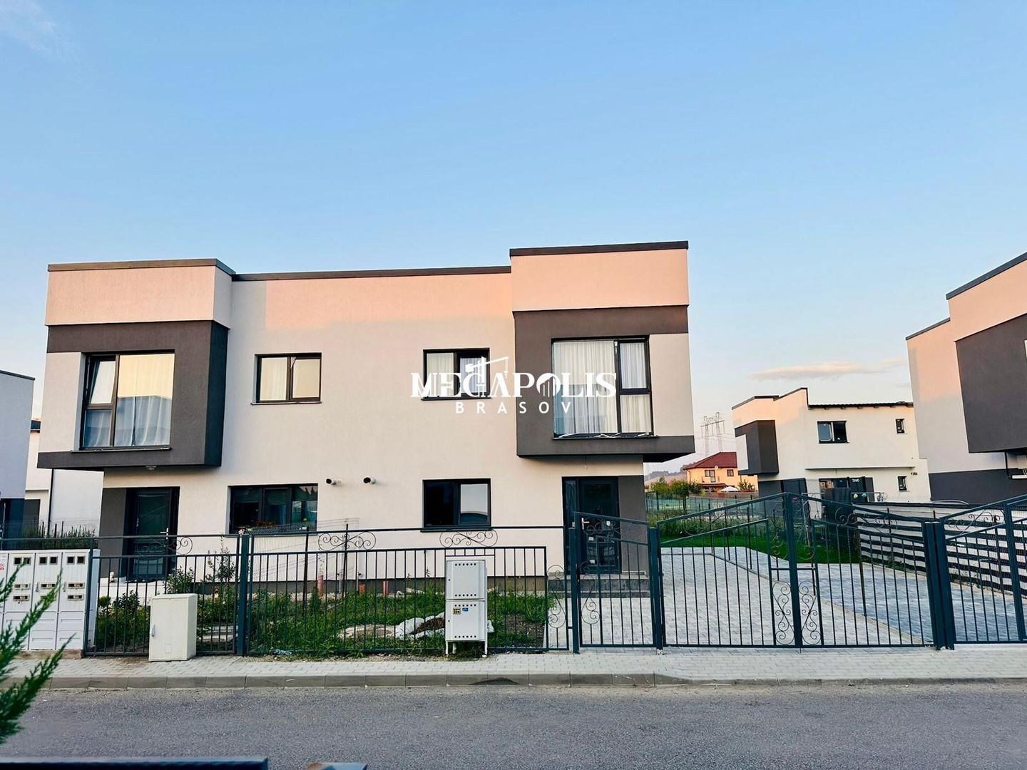 Triplex 3 camere | PET FRIENDLY | Complex Rezidențial nou și modern - Poză 1