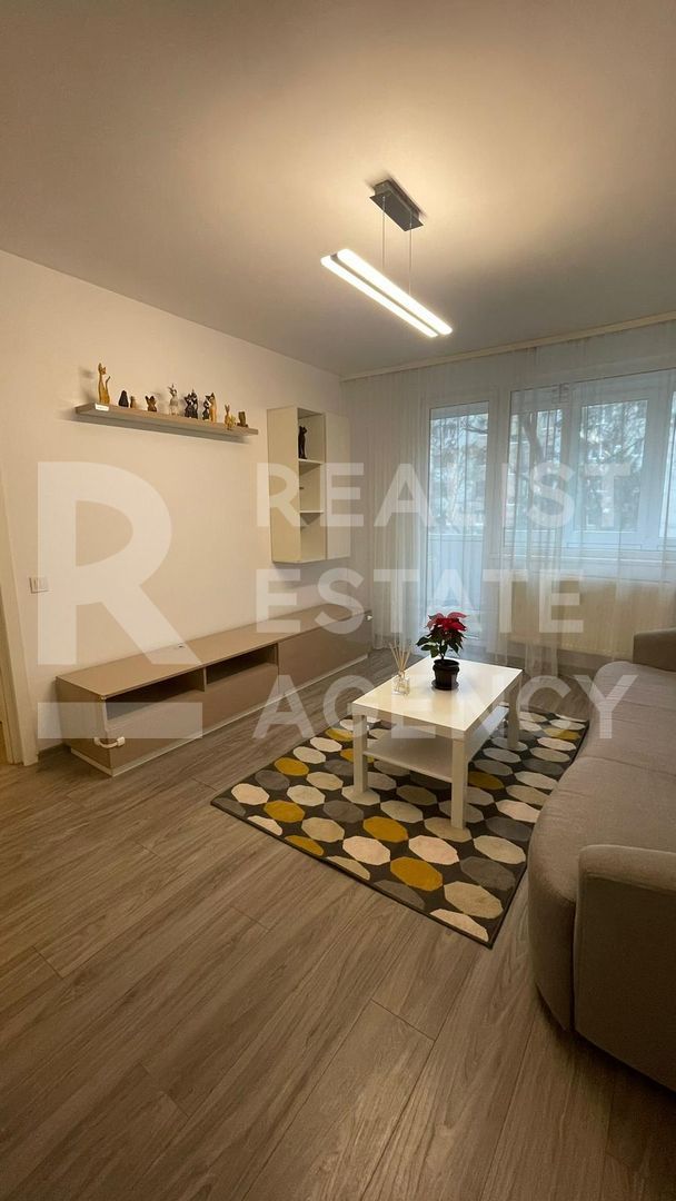 Vânzare, apartament cu 2 camere în zona Drumul Taberei - Poză 2