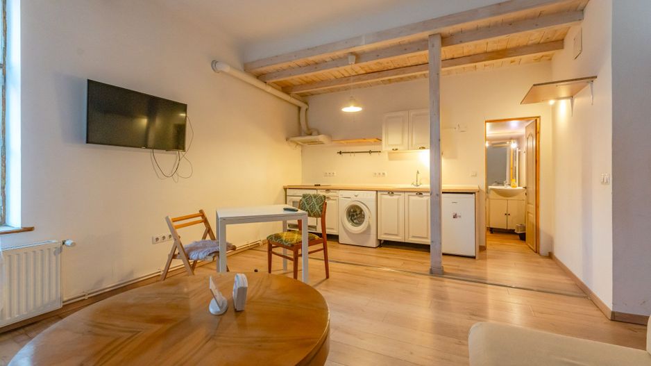 Garsonieră de închiriat în Livada Poștei, Strada Lungă 19 - Poză 2