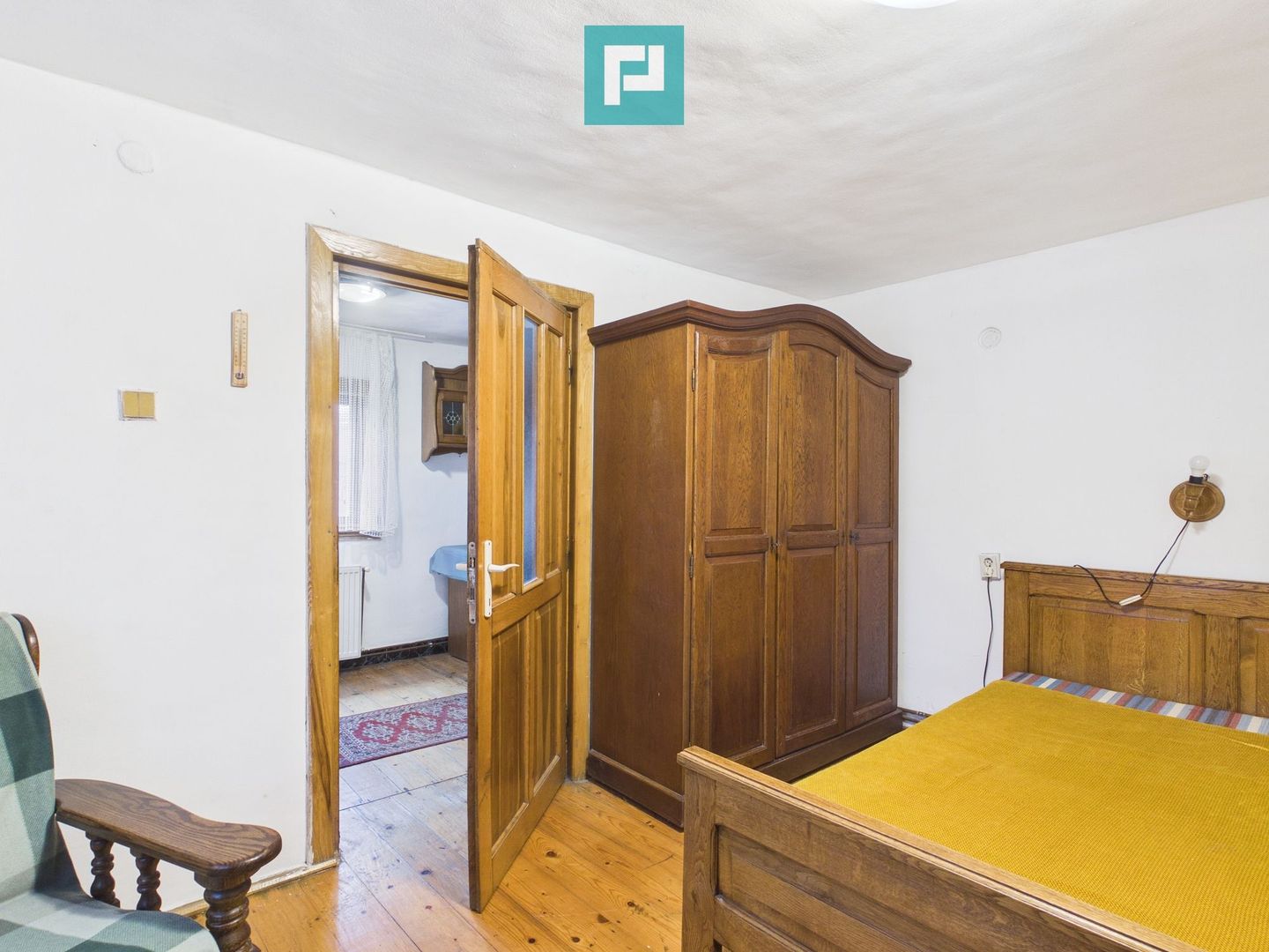 Vilă stil montan, 270 mp, teren 3000 mp - Poză 12