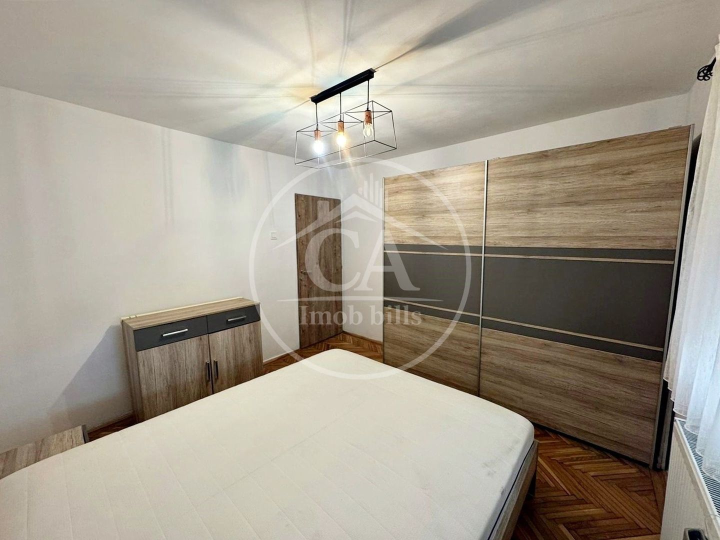 Apartament de închiriat cu 3 camere în zona Rogerius, Oradea - Poză 8