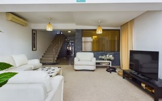 Casă în Ghermănești, Snagov – Eleganță și confort cu vedere la lac - Poză 3