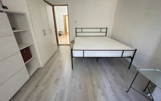 Casă la curte comuna în zona Balcescu - Poză 12