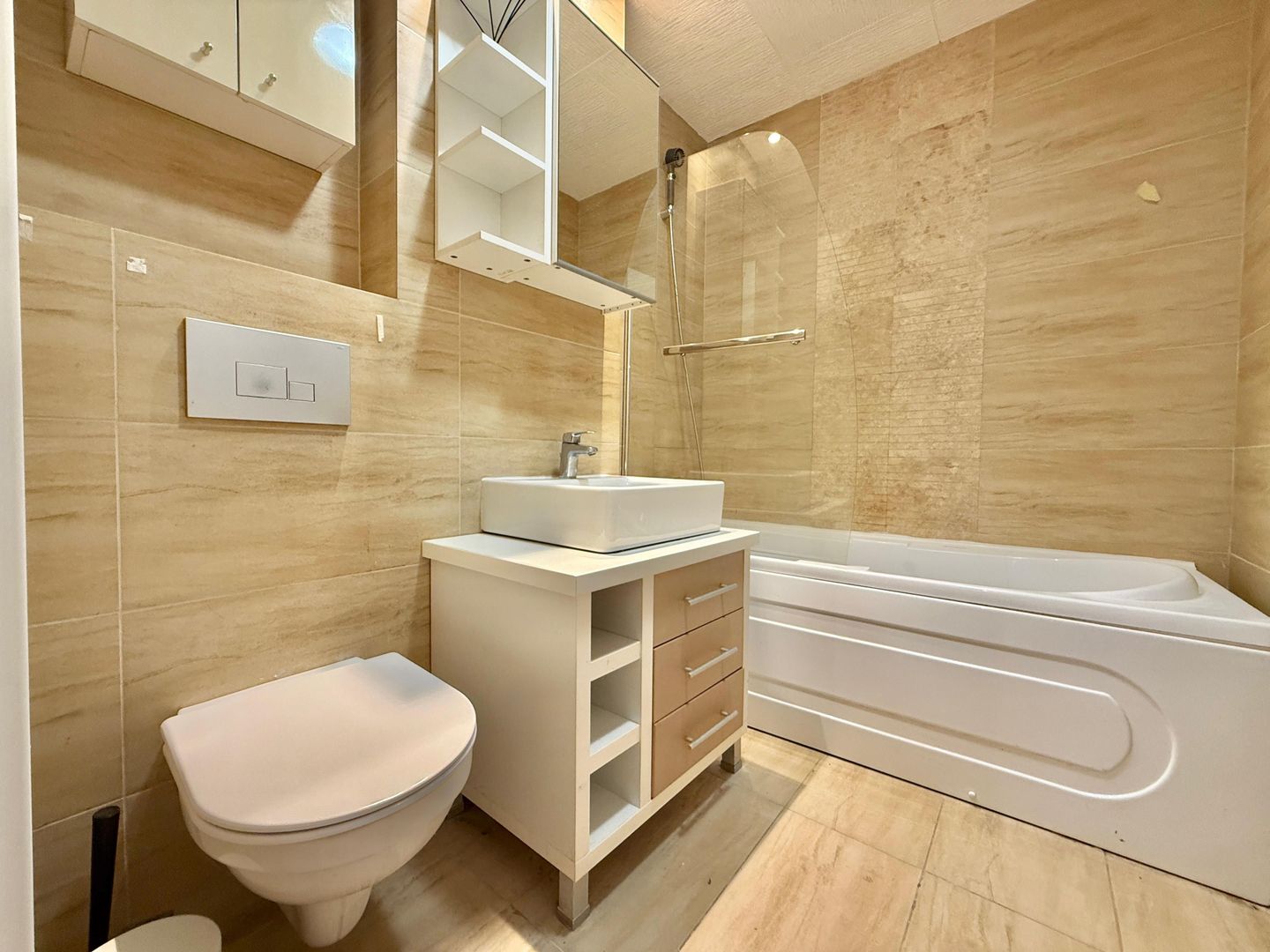 COSMOPOLIS - Apartament cu 2 camere, mobilat si utilat. - Poză 16