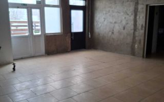 Inchiriez spatiu - Poză 1