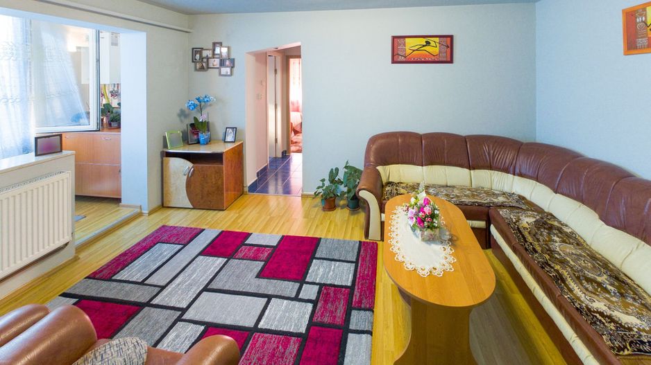 Apartament cu 4 camere zona Fortuna - Poză 2