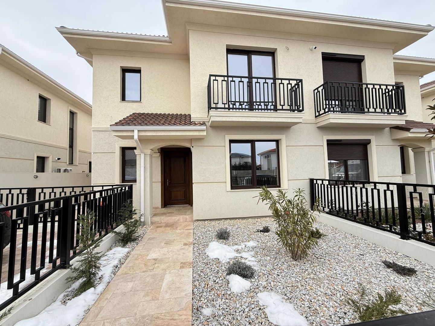 COMISION 0! 4 dormitoare, 3 bai. Toate utilitatile. Finisaje premium. - Poză 22