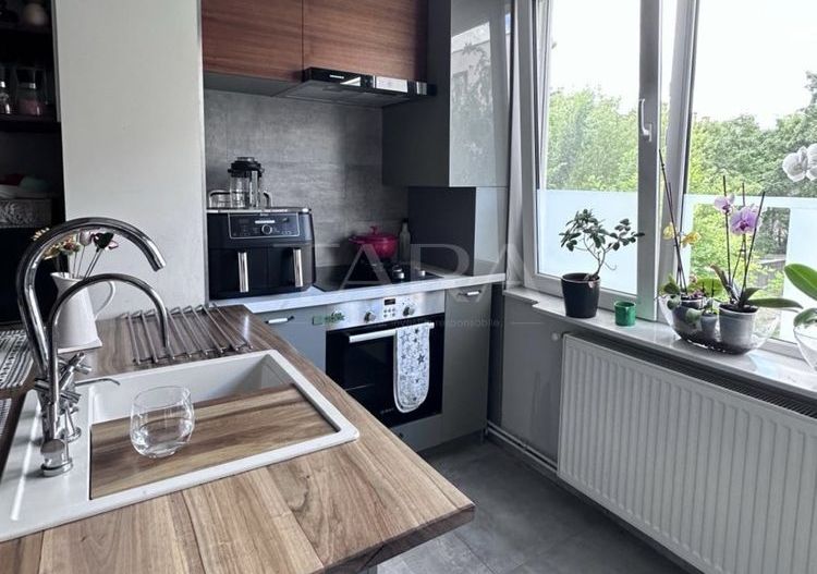 Apartament elegant cu finisaje premium și parcare inclusă. - Poză 1