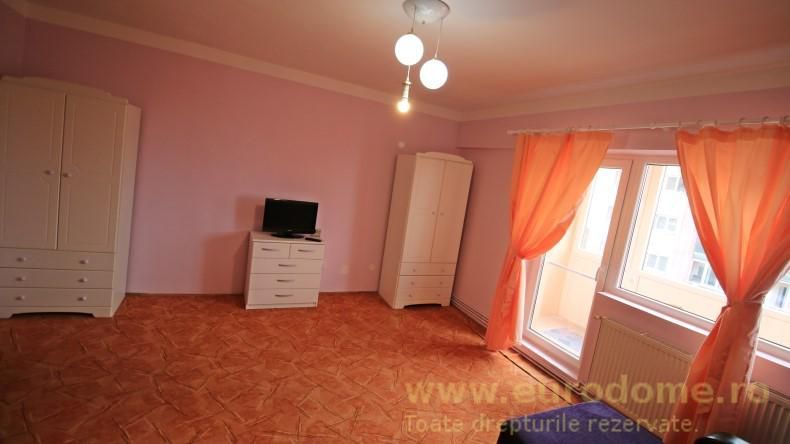 Inchiriere garsoniera zona centrala - Poză 1