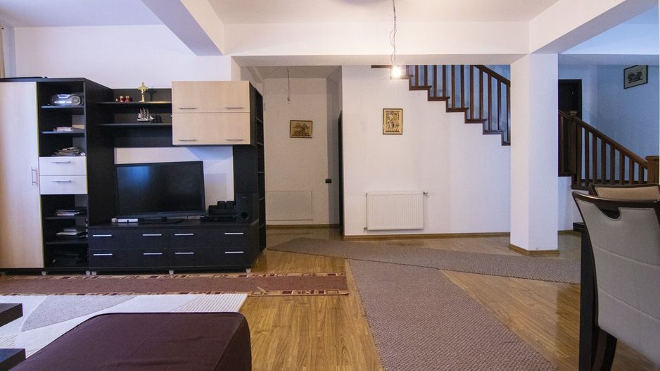 Casă / Vilă, 5 camere, teren 690 Mp., Prelungirea Ghencea - Maracineni - Poză 23