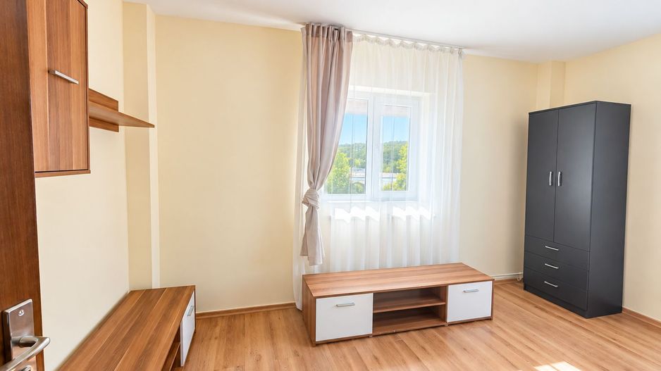 Apartament 2 camere Dec 58 mp Poitiers Manta Rosie 300 euro - Poză 2