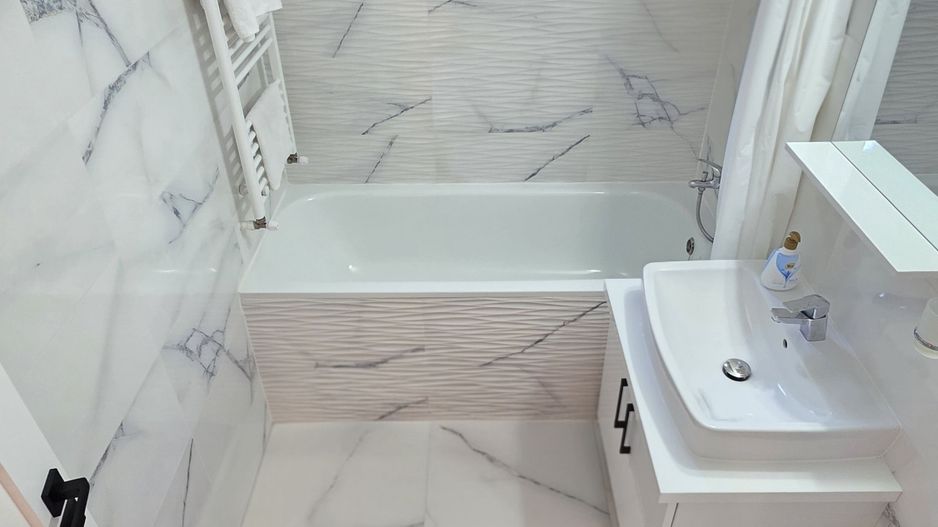 Apartament 2 camere, etaj 1, RENOVAT, mobilat și utilat, VASLUI - zona CARTIER; - Poză 10