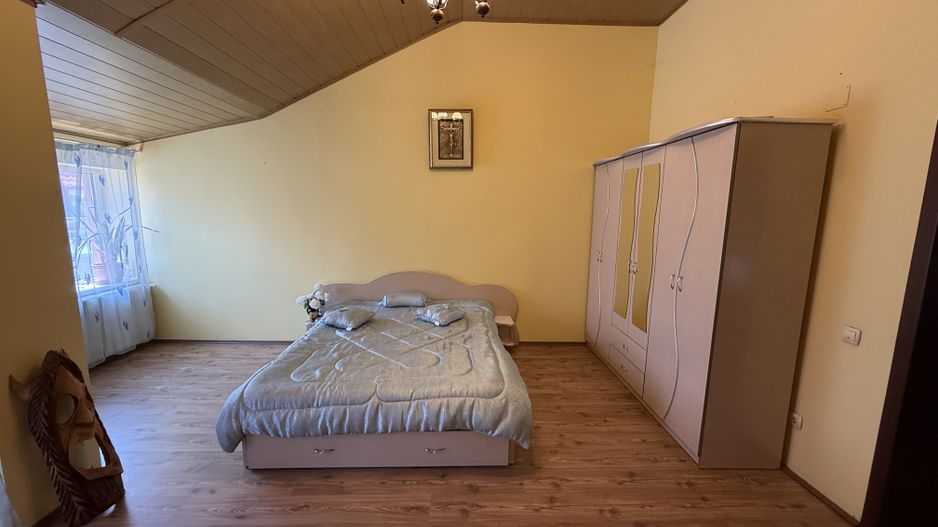 Vila P+1 cu terasă 255 mp + garaj 22,5 mp si teren 417 mp-Berceni ! - Poză 18