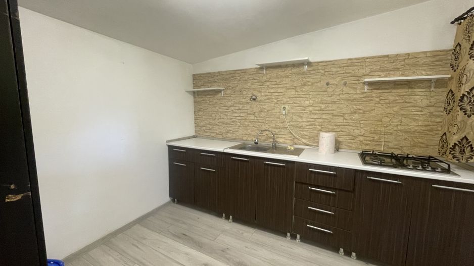 Casa de inchiriat, Micro 17  - curte spatioasa, loc de parcare - Poză 8