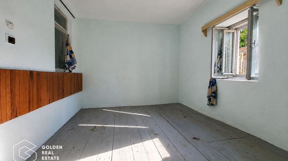 Casa cu teren de 420 mp, localitatea Paulis - Poză 14
