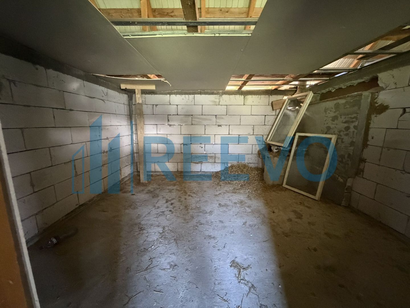 Casă Sat. Drăgești, Comuna Dămienști - Poză 12