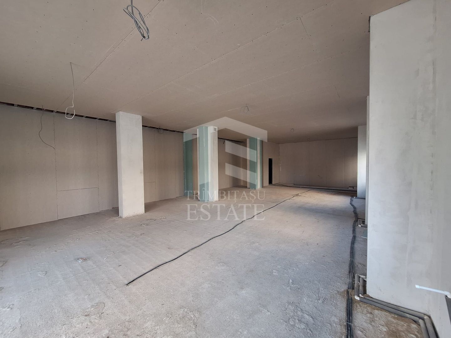 Spatiu Comercial Tunari Otopeni Bloc Nou - Stradal - 275 mp - parcari - Poză 4