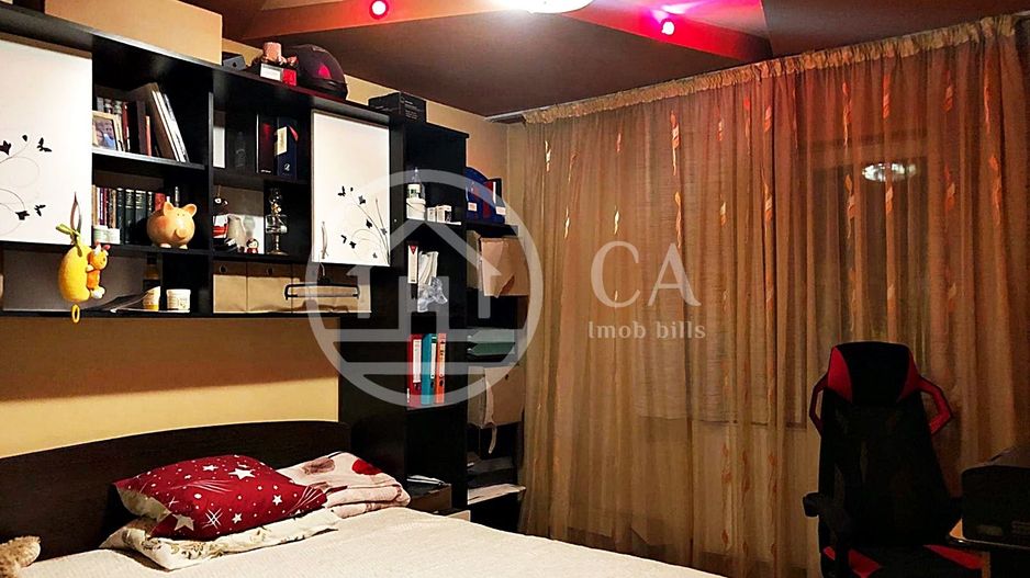 Apartament cu 4 camere de vanzare in Rogerius, Oradea - Poză 13