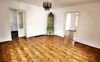 Casa 5 camere,3 băi,180 mp.teren 371 mp.Central - Poză 8