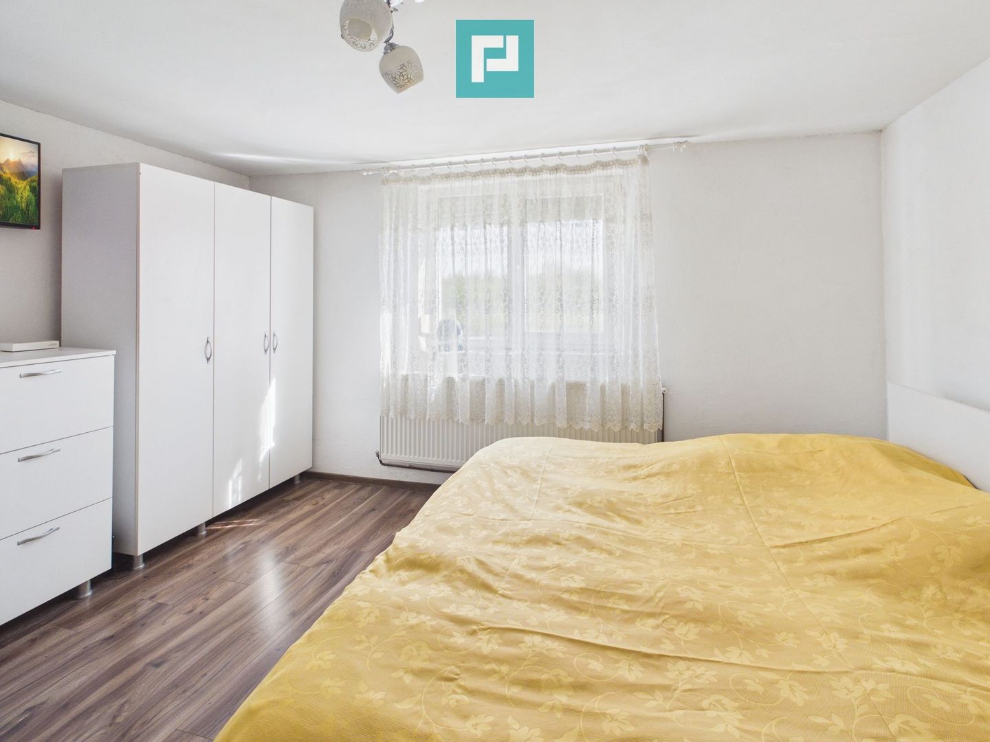 Casă retrasă Pișchia – 4 camere, teren 920 mp - Poză 4