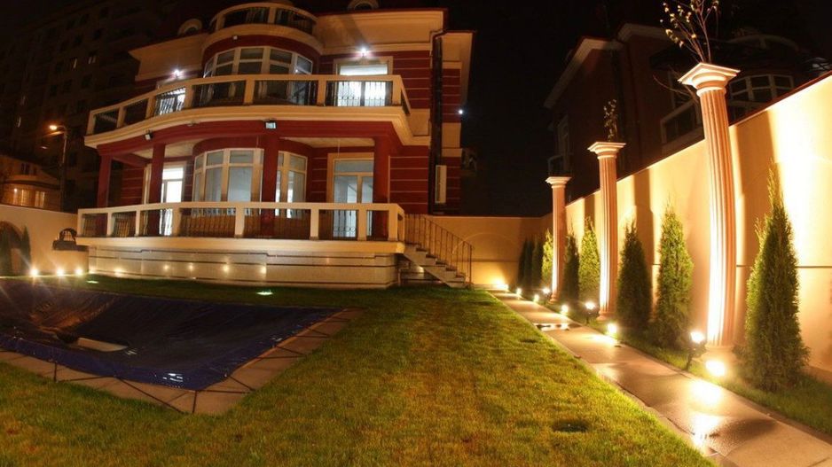 VILA DE LUX CU PISCINA IN ZONA HERASTRAU - Poză 3