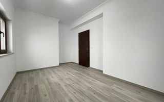 Duplex cu 5 camere, bucatarie inchisa, la cheie | Giarmata - Poză 2