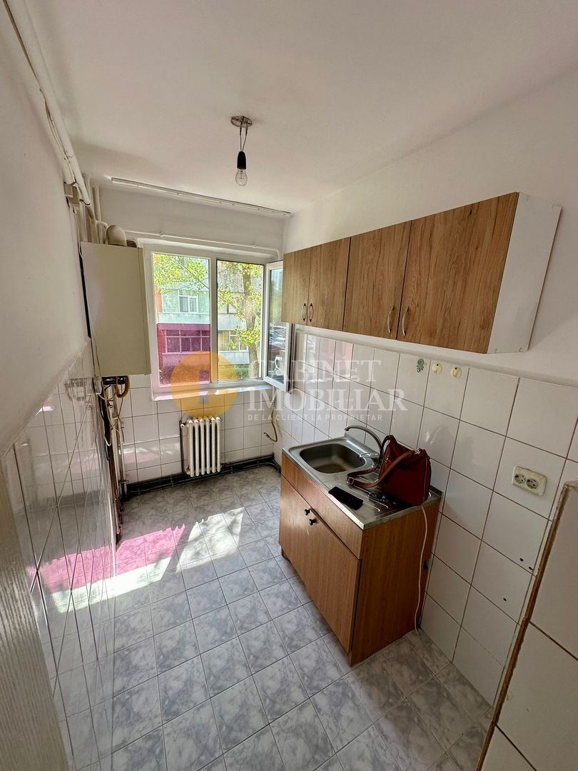 2 Camere - Etaj 1 - Zona Alexandru - Liceul Miron Costin - Poză 5