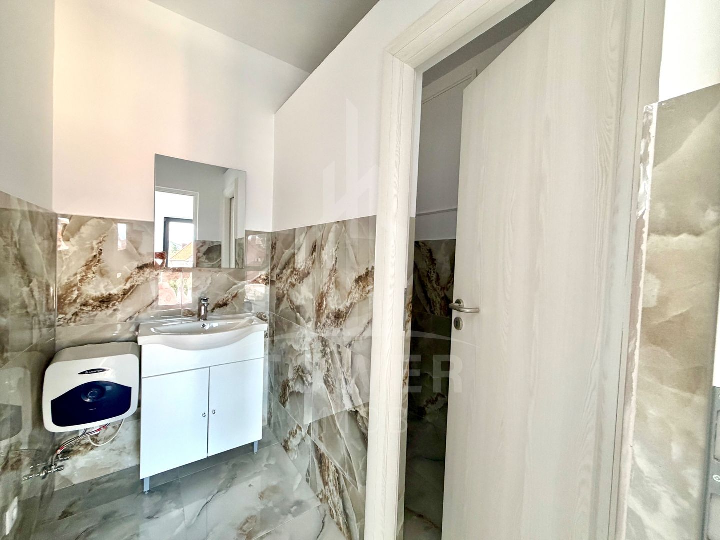 Spații de birouri de închiriat-zona centrală - Poză 9