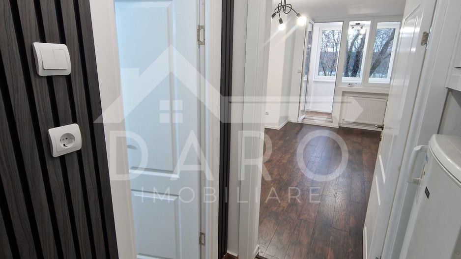 Apartament cu o cameră de vânzare în Aleea Carpati, Targu Mures - Poză 2