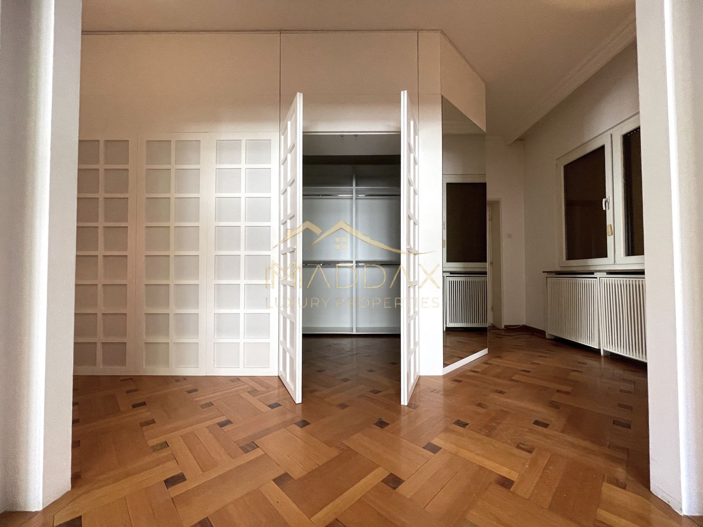 4 rooms ***203 SQM useful*** / 38 SQM terrace + garage / Primaverii - Poză 8