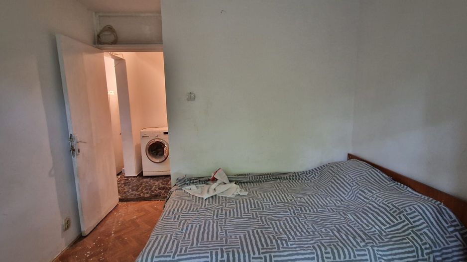 Apartament 2 camere Dec 47 mp Podul de Fier 99000 euro - Poză 4