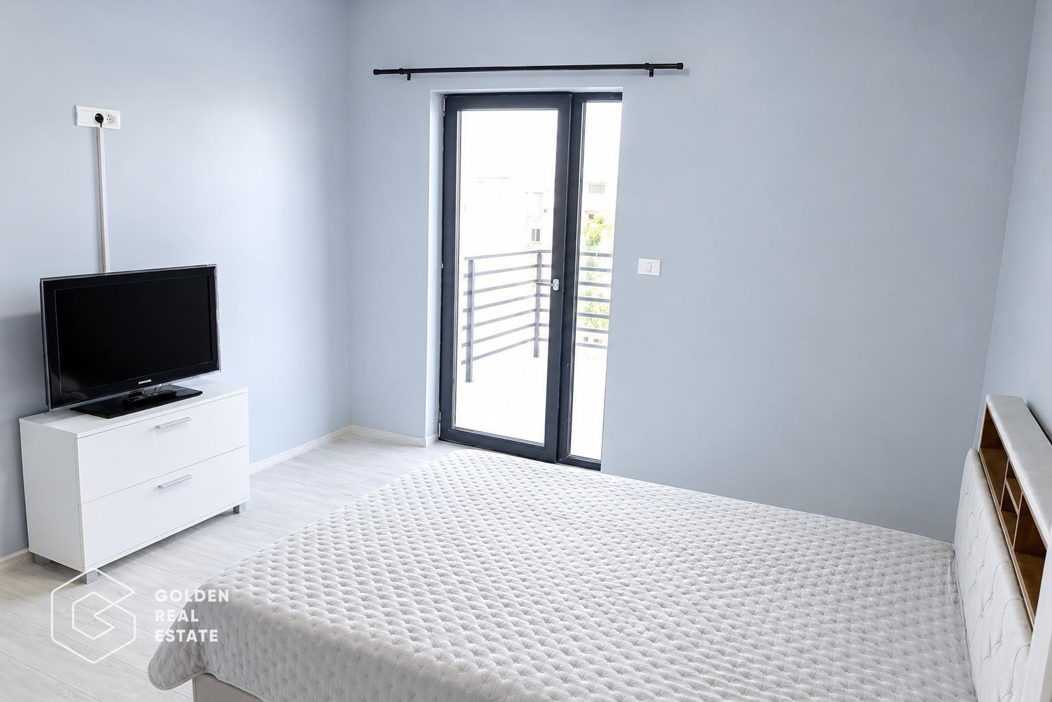 Apartament 3 camere, Via Carmina, mobilat si utilat complet, terasa 26 mp - Poză 6